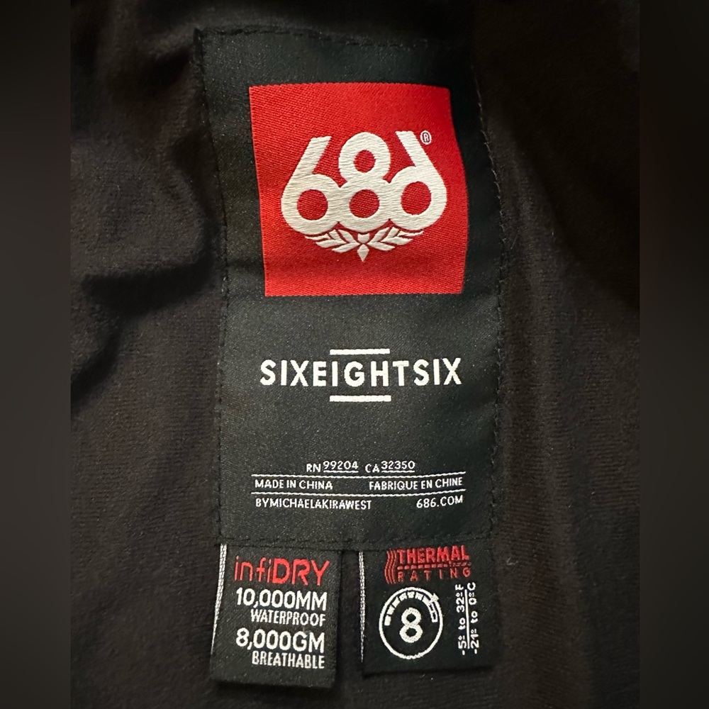 686 infiDRY Winter Ski Jacket (LIKE NEW) - Picture 8 of 10